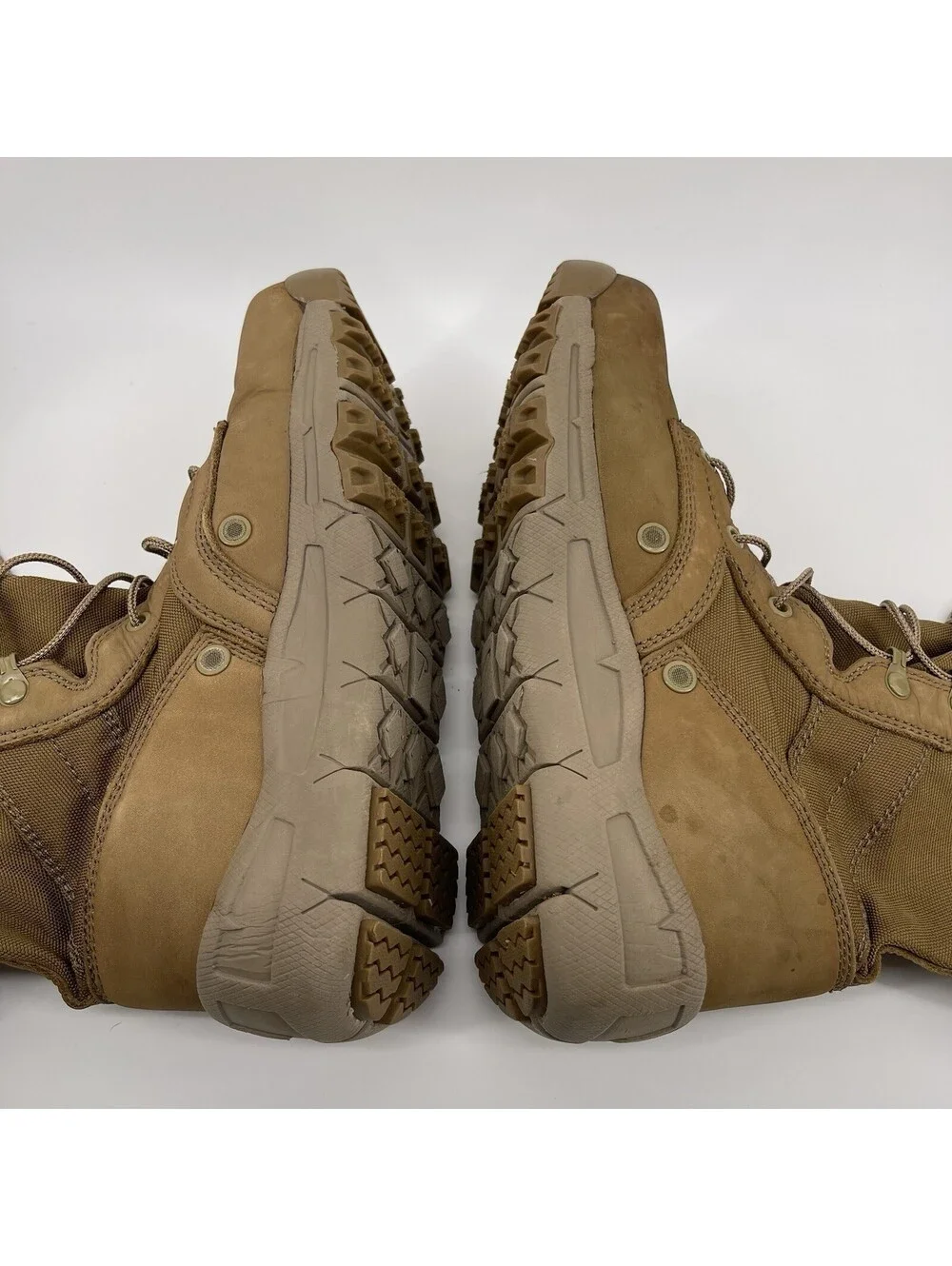 Rothco V-Max Tactical Boots 8R Coyote Brown 8” Military Style 5366